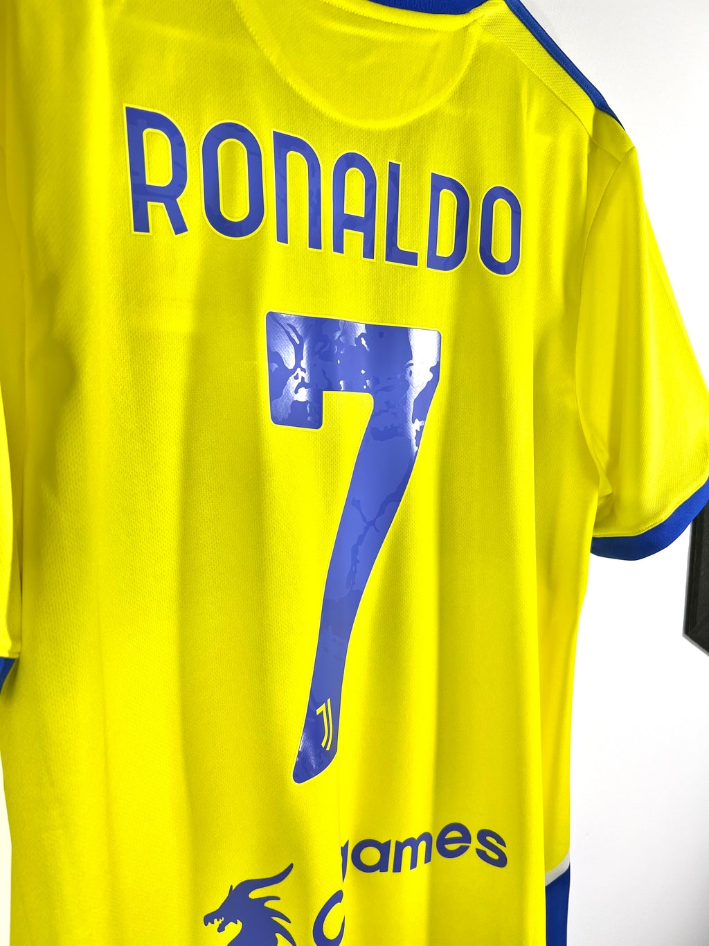 2021/22 Cristiano Ronaldo Juventus Third (GS1349 - L) BNWT 10/10