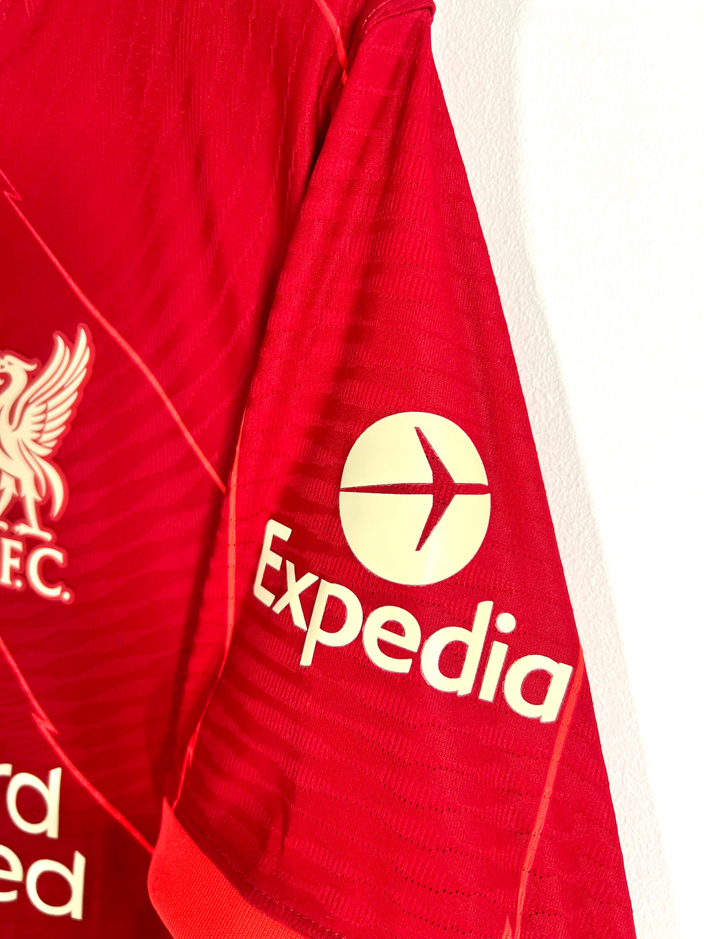 2021/22 Liverpool FC Home Jersey Non-Player (DB2533-688 -L) 9/10
