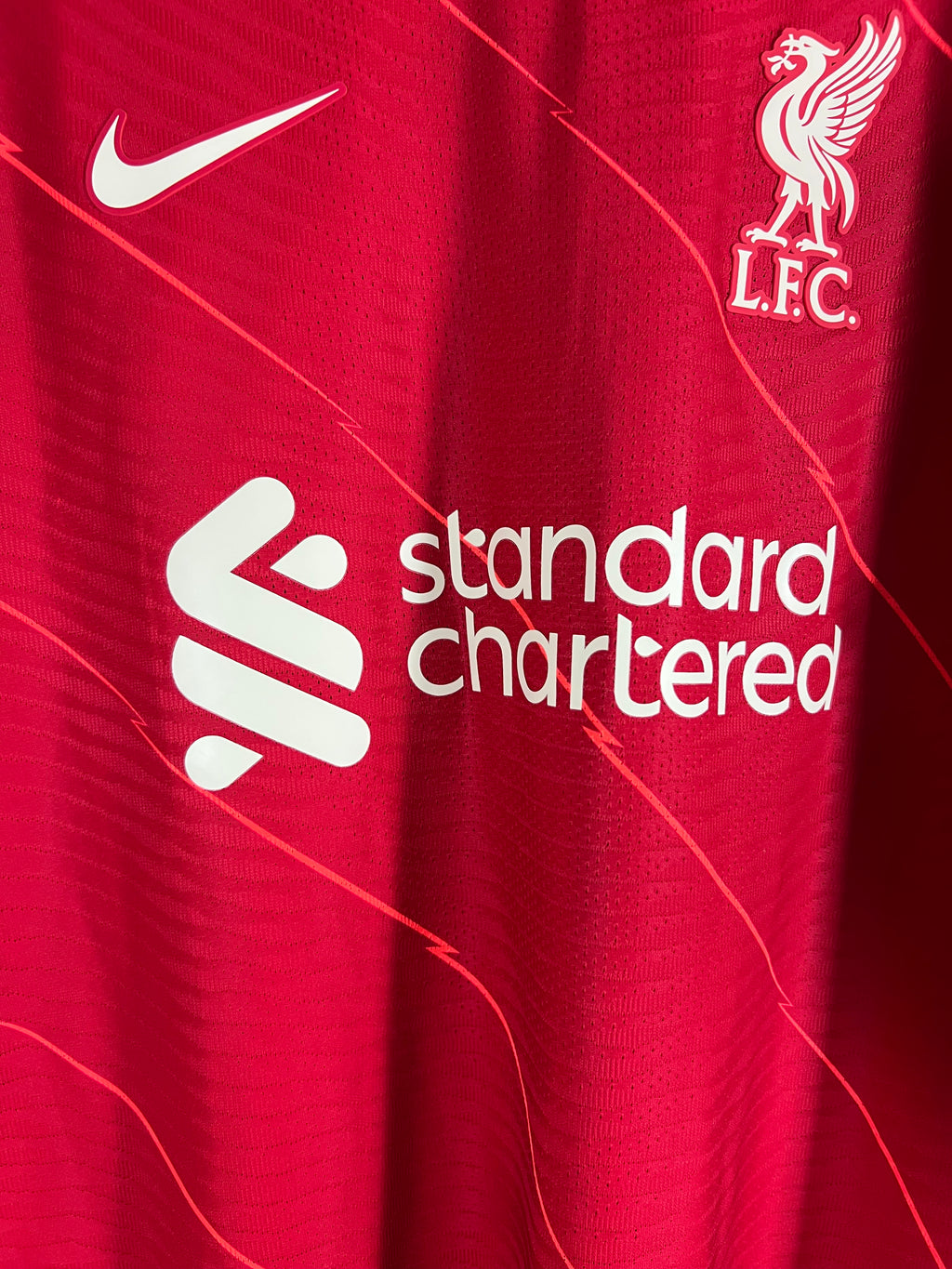 2021/22 Liverpool FC Home Jersey Non-Player (DB2533-688 -L) 9/10