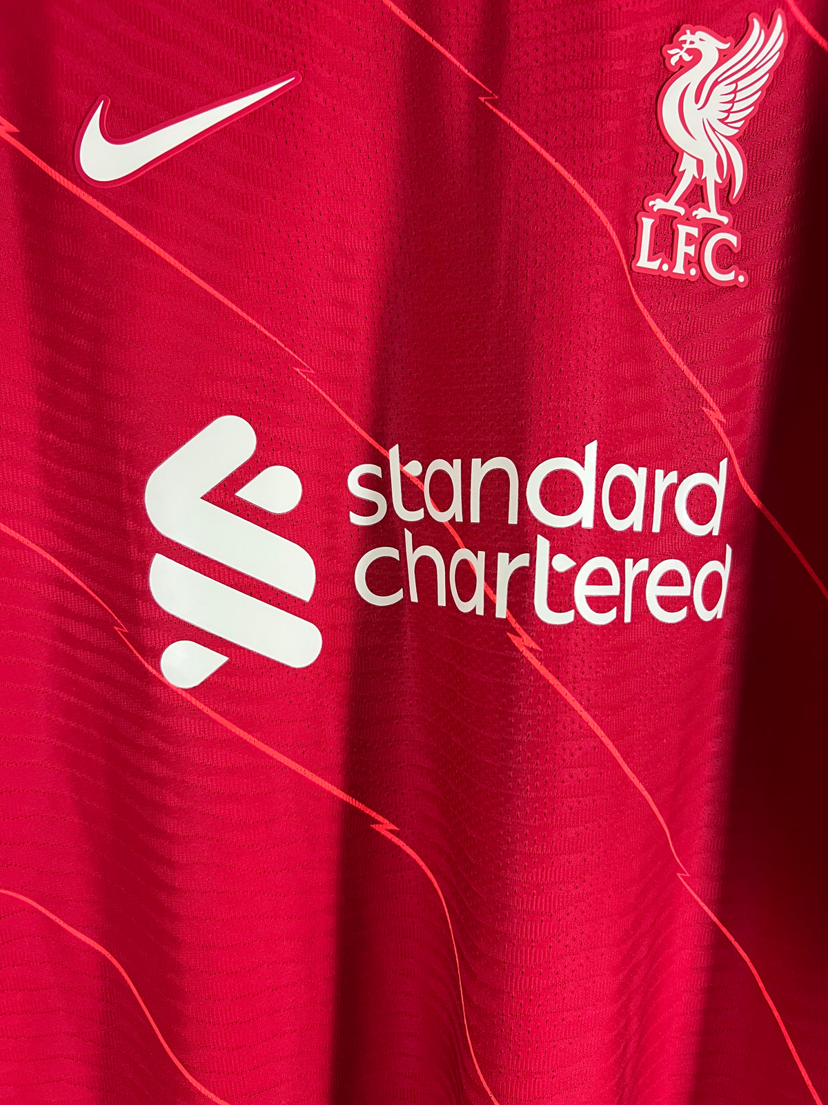 2021/22 Liverpool FC Home Jersey Non-Player (DB2533-688 -L) 9/10