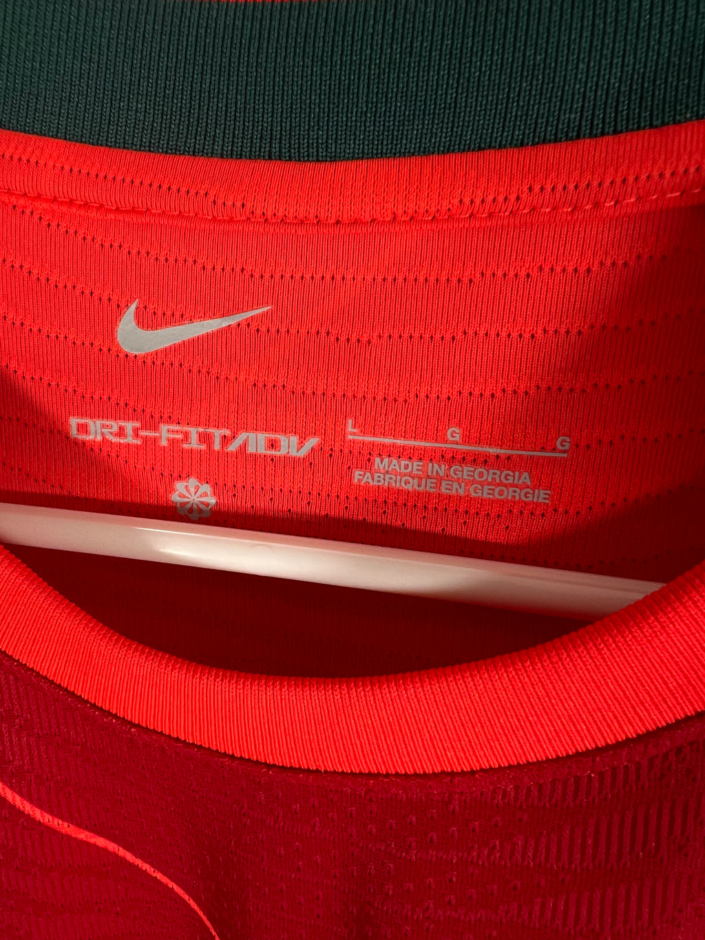 2021/22 Liverpool FC Home Jersey Non-Player (DB2533-688 -L) 9/10
